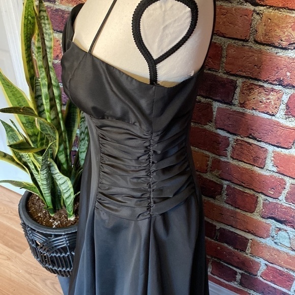 Betsy & Adam Long Silky Black Formal Prom Bridesmaid Gown with Crinoline 10 - Picture 11 of 15